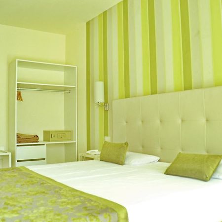 Ouril Hotel Julia 圣玛丽亚 外观 照片