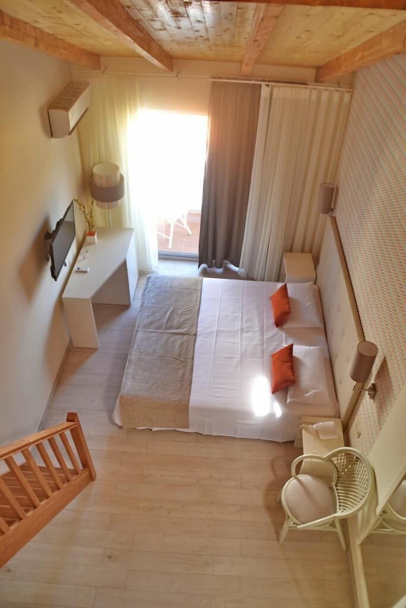 Ouril Hotel Julia 圣玛丽亚 外观 照片