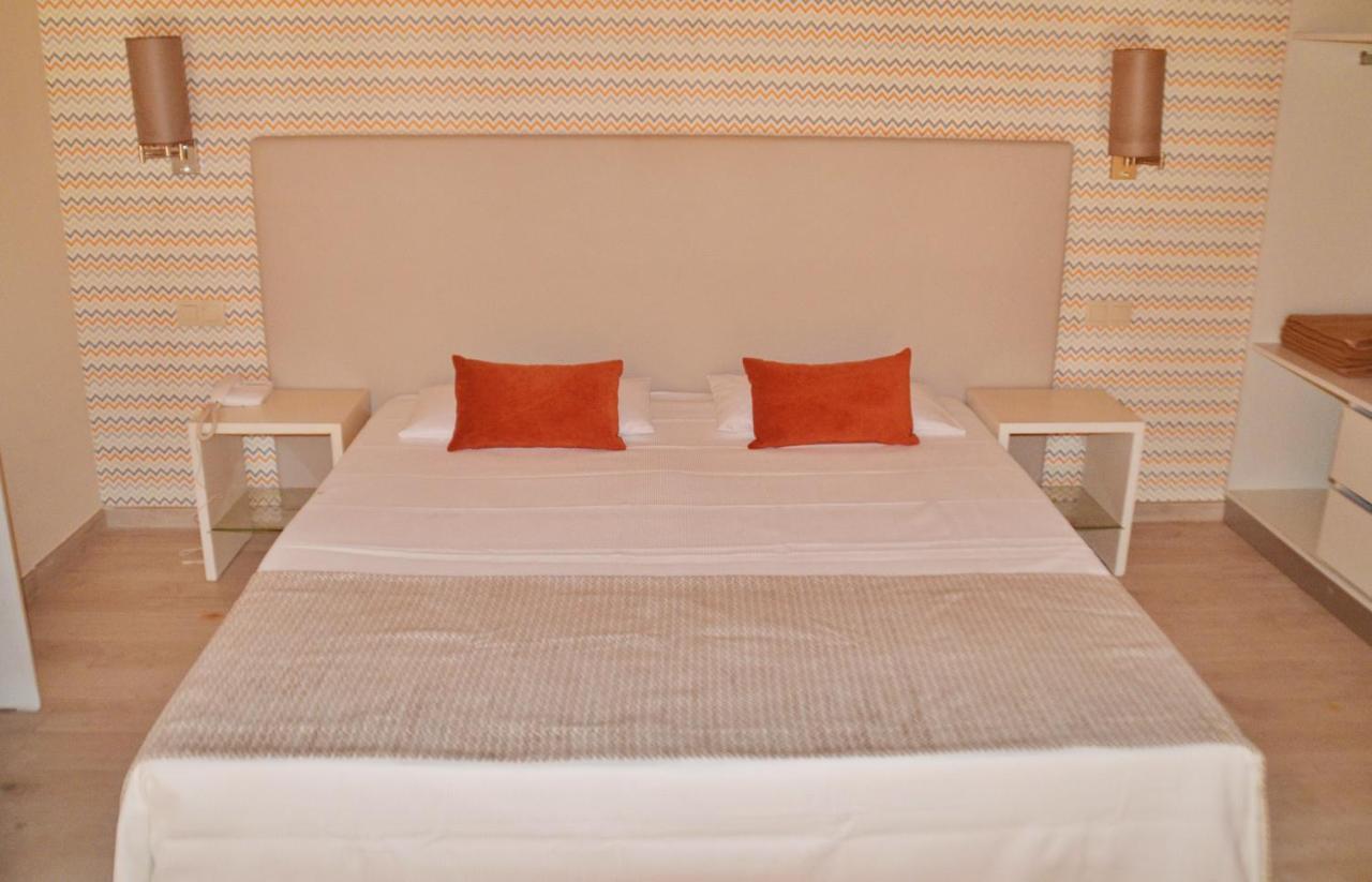 Ouril Hotel Julia 圣玛丽亚 外观 照片